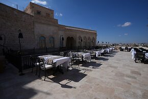 Shamas Hotel