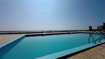 Roushan Resort