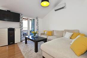 Apartment Leo