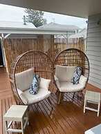 Golf Course & Beach Stay Self-contained Guest House