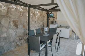 House Mili