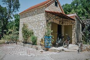 House Mili