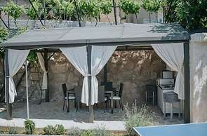 House Mili
