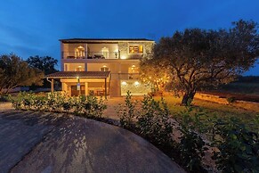 House Srica