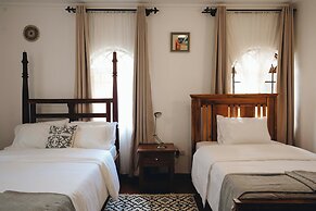 NAIBOR VILLA