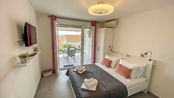 Apartments Rouge