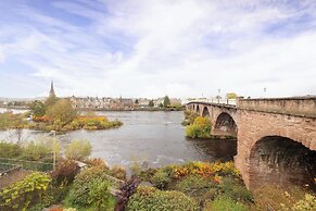 Riverside Home in Perth