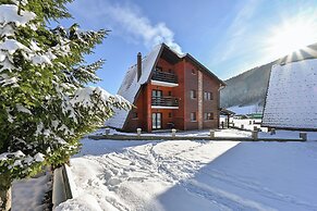 Apartments AVA