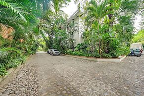 1 Block to Playa Los Tules, Pool Access! Lush Unit
