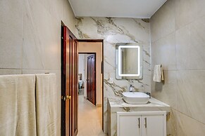 1 Block to Playa Los Tules, Pool Access! Lush Unit
