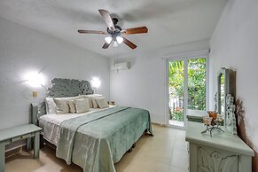 1 Block to Playa Los Tules, Pool Access! Lush Unit