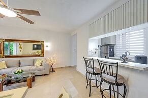 1 Block to Playa Los Tules, Pool Access! Lush Unit