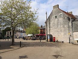 Apartment 1 Brewers Quay