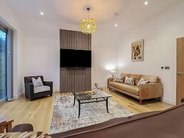 Oakwood Mews