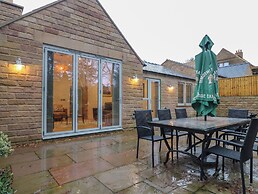 Oakwood Mews