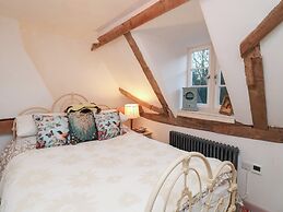 The Hare and Bumblebee Cottage