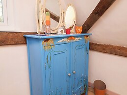 The Hare and Bumblebee Cottage