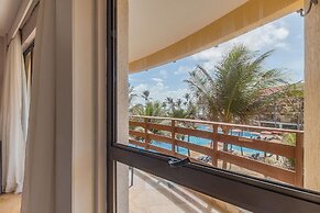 Beach Park Suites #333 Beachfront By Carpediem