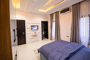 King Melody Hotel