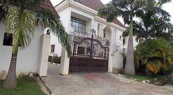 King Melody Hotel