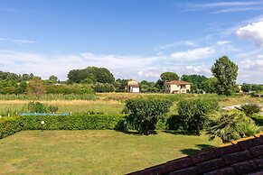 Country Home in Lucca Near Tuscan Wineries