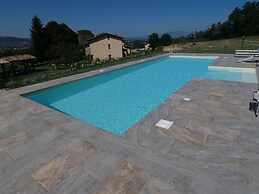 Beautiful Farmhouse With Swimming Pool