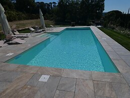 Beautiful Farmhouse With Swimming Pool