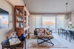 Apartment in Lucca Near Torre Delle Ore