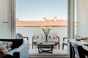 Apartment in Lucca Near Torre Delle Ore