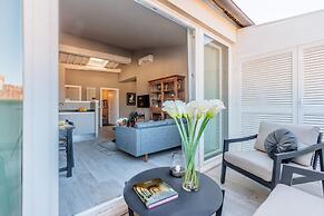 Apartment in Lucca Near Torre Delle Ore
