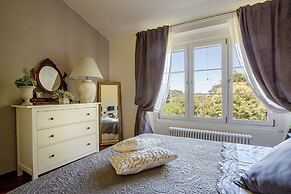 Farmhouse in Lucca With Private Pool