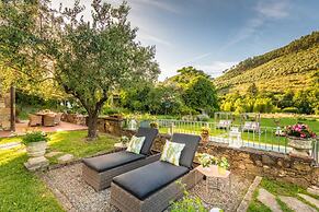 Farmhouse in Lucca With Private Pool