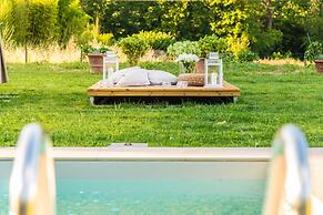 Farmhouse in Lucca With Private Pool