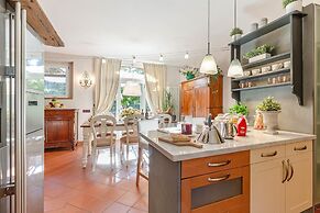 Farmhouse in Lucca With Private Pool