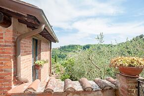 Villa in Lucca With Pool Near Tuscan Coast