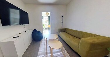 Private Room in a Shared Flat - Lyon 8 e