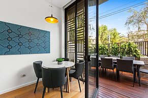 1-bed Unit With Alfresco Dining and BBQ