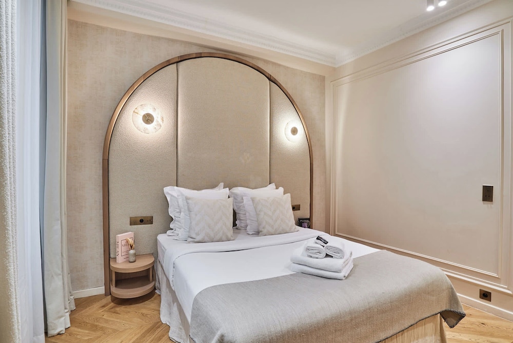 Suite Air-conditioned Opera-louvre-2 Bedrooms