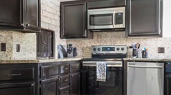 Spacious Mesa Oasis with Heated Pool