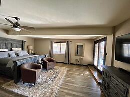 Spacious Mesa Oasis with Heated Pool