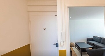 Private Room in a Shared Flat - Lyon 8e