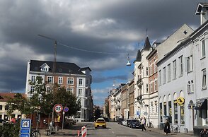 Greenbrook Blue Suites