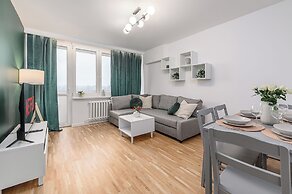 Lumina 3-room apartment with balcony