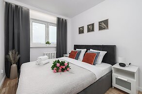 Lumina 3-room apartment with balcony