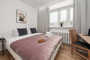 Lumina 3-room apartment with balcony