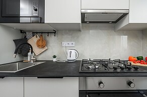Lumina 3-room apartment with balcony