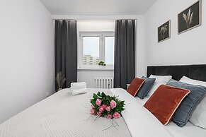 Lumina 3-room apartment with balcony
