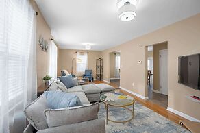Tusculum Hilltop Haven  For 8