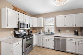 Tusculum Hilltop Haven  For 8