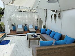 Beautiful Villa Between Jungle, sea and Mountain